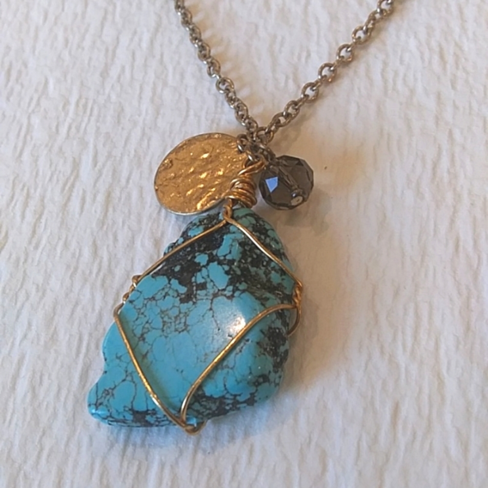 Necklace with Faux Turquoise Nugget on Long Chain